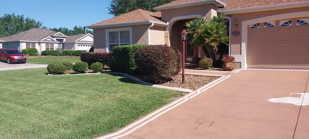 Professional yard maintenance for homes across Ocklawaha, FL - All American Lawnscaping