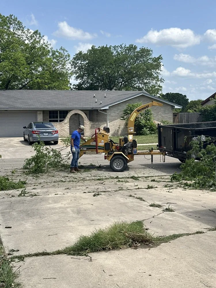 Custom lawn mowing service in Harker Heights, TX by All American Tree Landscape and Lawn Service