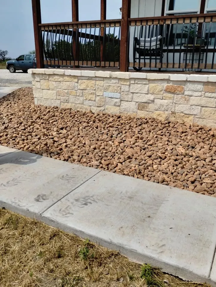 Professional outdoor landscaping in Gatesville, TX by All American Wood & Landscape