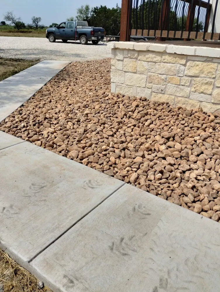 Trusted outdoor landscaping in Gatesville, TX by All American Wood & Landscape