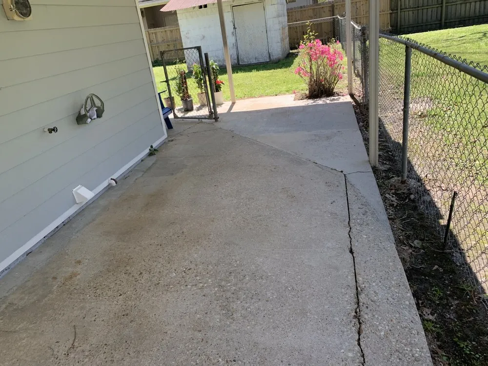 Local lawn mowing service in Denham Springs, LA by All Around