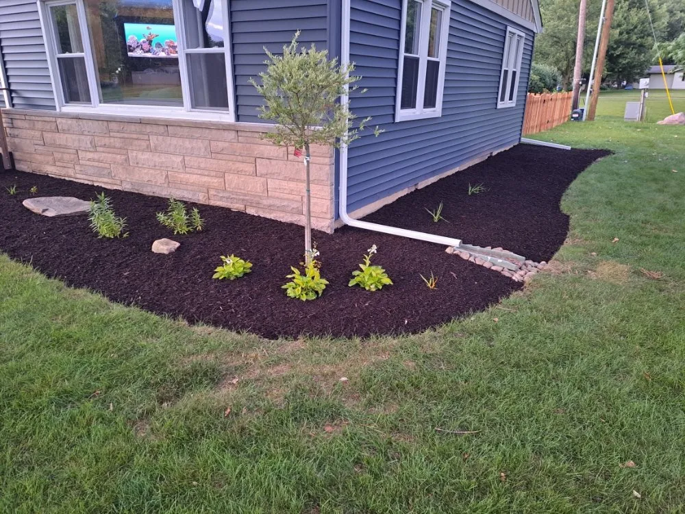 Local outdoor landscaping experts serving Fort Wayne, IN - All Around Detailing Services