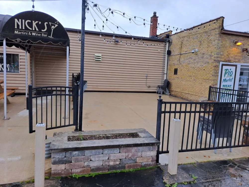 Top-rated lawn mowing service in Fort Wayne, IN by All Around Detailing Services