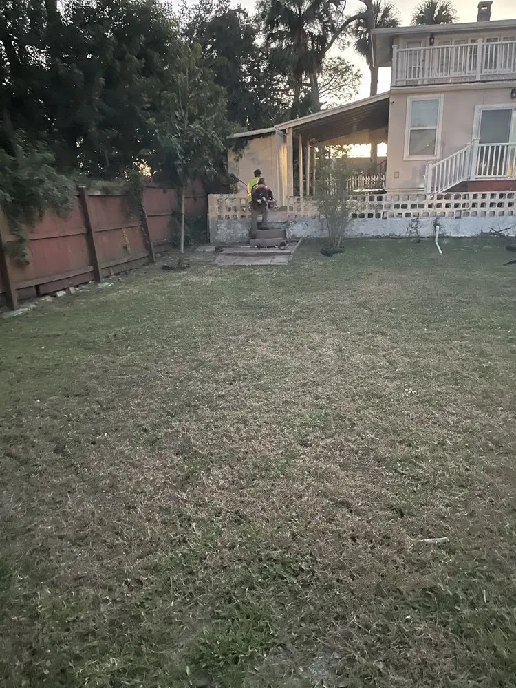 Custom lawn mowing service in Daytona Beach, FL by All Around Earth Care