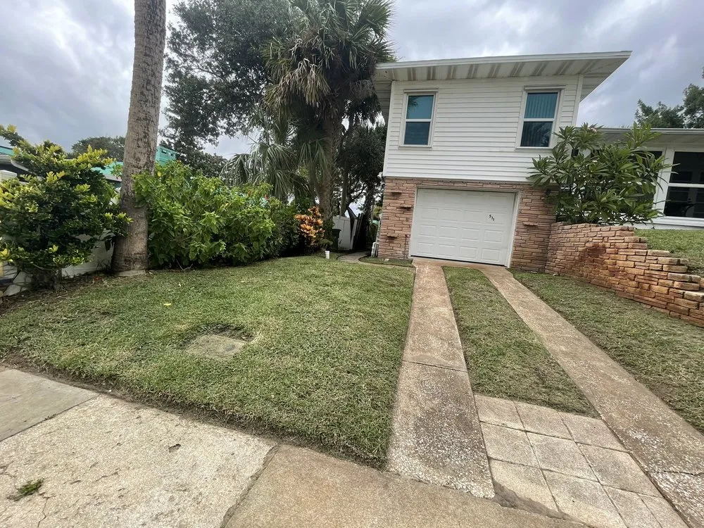 Professional yard maintenance experts serving Daytona Beach, FL - All Around Earth Care