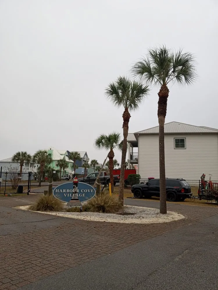 Top-rated garden landscaping experts serving Wausau, FL - All Around Lawnscapes & Handyman Services