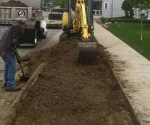 Professional yard maintenance experts serving Union City, IN - All Brothers Lawn Squad