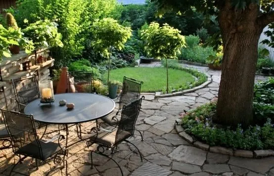 Custom lawn care service for year-round maintenance across Milwaukee, WI - All-Care Service