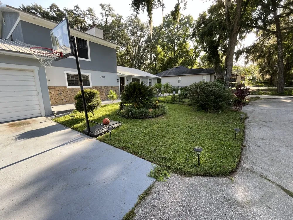 Reliable lawn care service experts serving Ocala, FL - All cuts lawn care