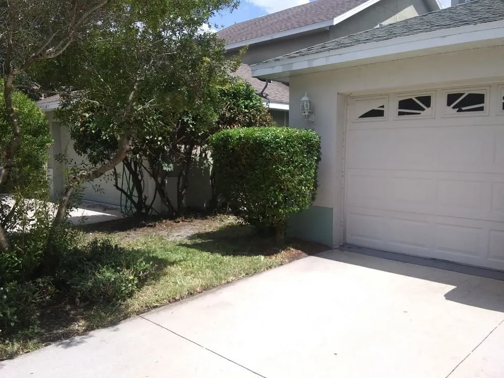 Trusted lawn care service for homes in Wimauma, FL by All Day Lawn