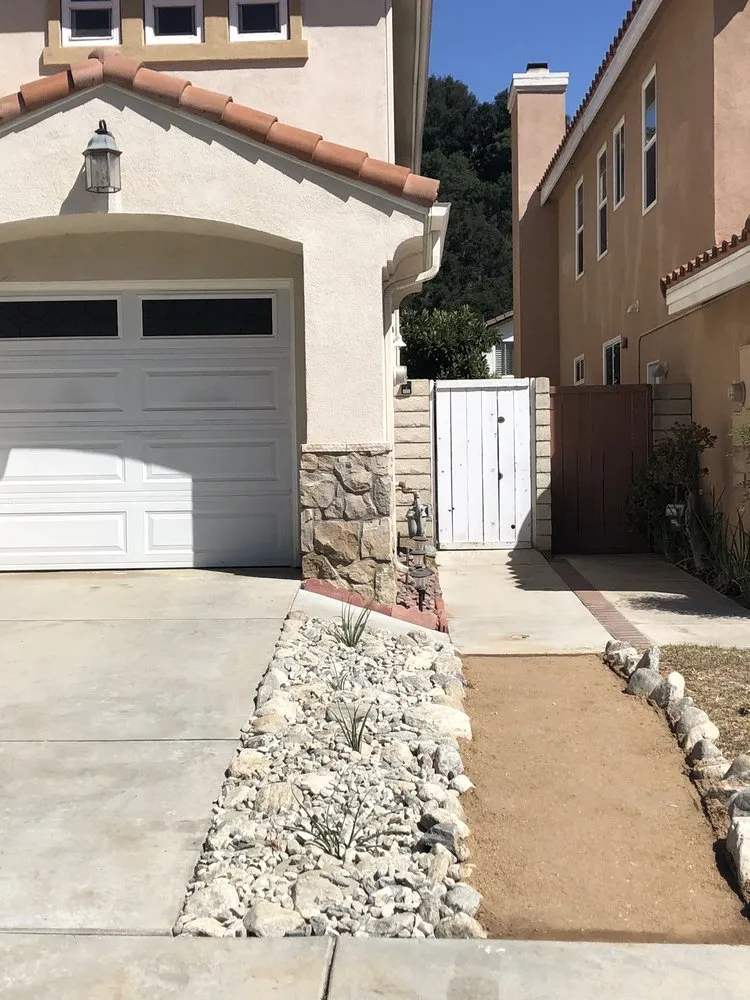 Custom yard maintenance in Pomona, CA by All Environmental Design