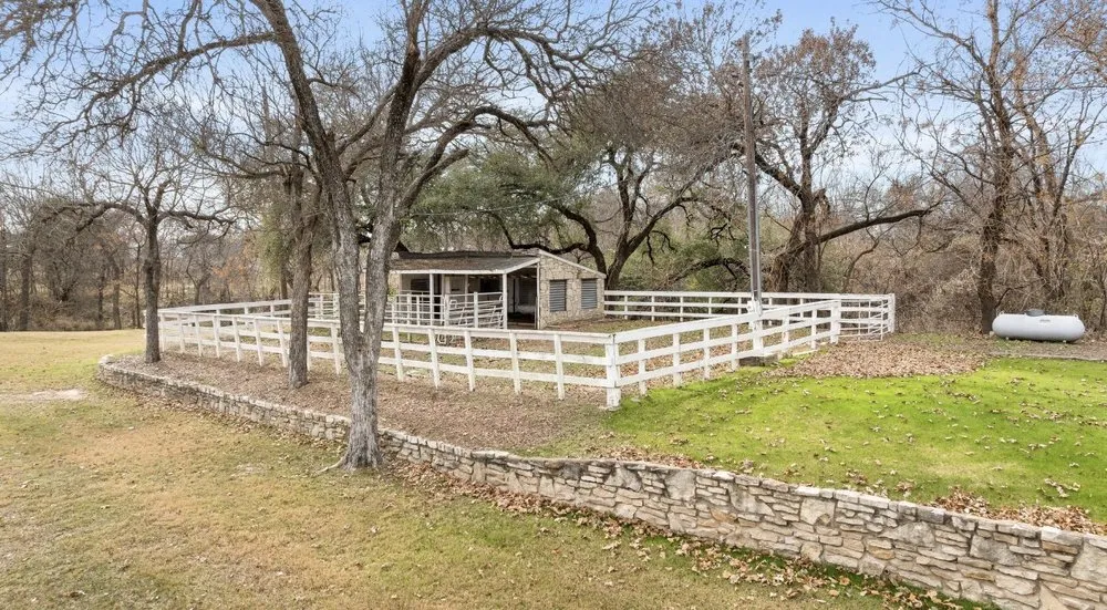 Professional residential landscaping experts serving Rainbow, TX - All Green Irrigation