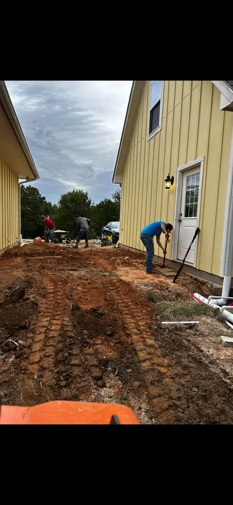Custom landscaping services for year-round maintenance in Rainbow, TX by All Green Irrigation