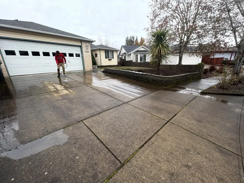 Expert outdoor landscaping in Lyons, OR - All Green Oregon