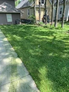 Reliable garden landscaping in Peoria, IL - All haul Cleaning Lawn and Hauling Services