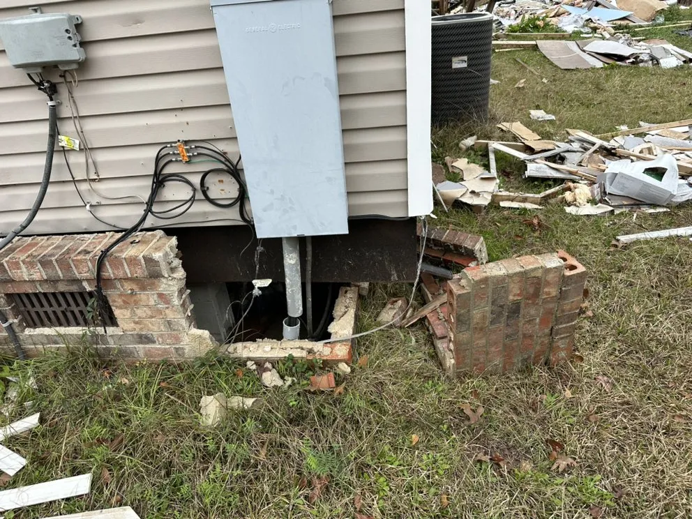 Affordable yard cleanup service for year-round maintenance in Eclectic, AL by All In 1 Contracting