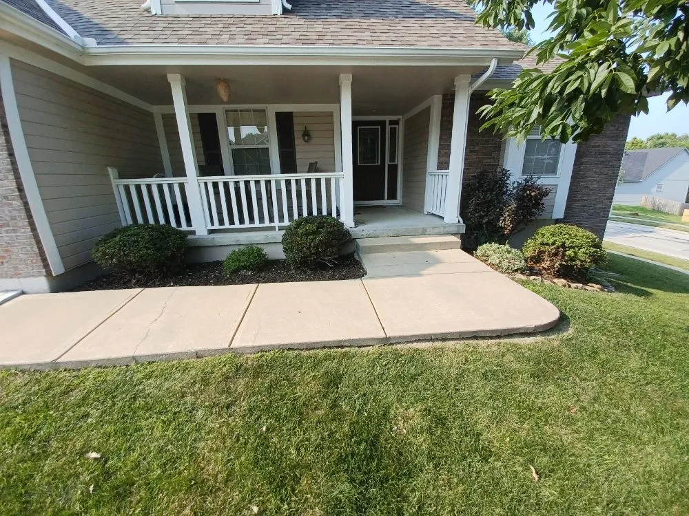 Top-rated yard cleanup service in Kansas City, MO by All-In-1 Lawn Landscape And Irrigation