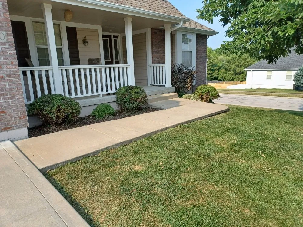 Top-rated lawn care service in Kansas City, MO - All-In-1 Lawn Landscape And Irrigation