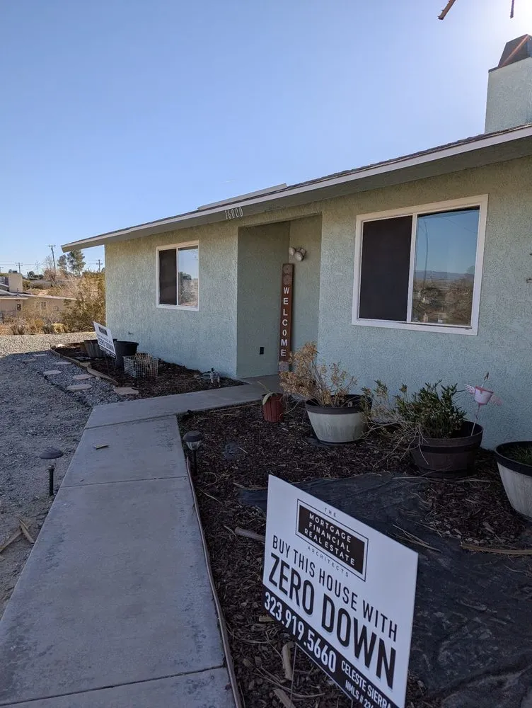 Reliable lawn mowing service with custom design in San Fernando Valley, CA by All in 1 Remodeling