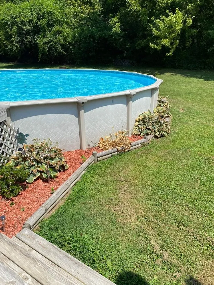 Affordable lawn care service experts serving Evansville, IN - All In One Services