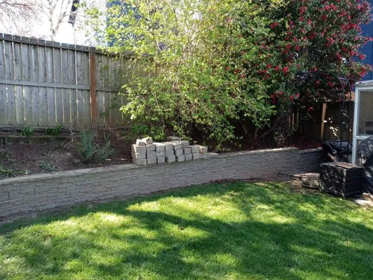 All in that services Logo