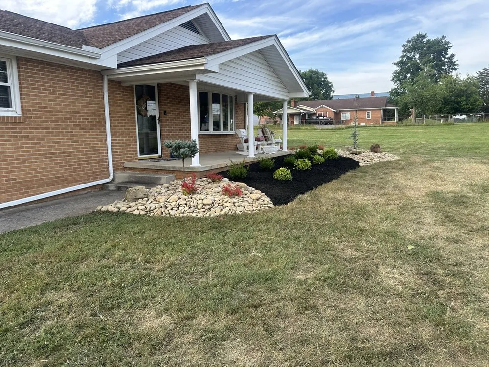 Top-rated garden landscaping in La Follette, TN by All In the Garden