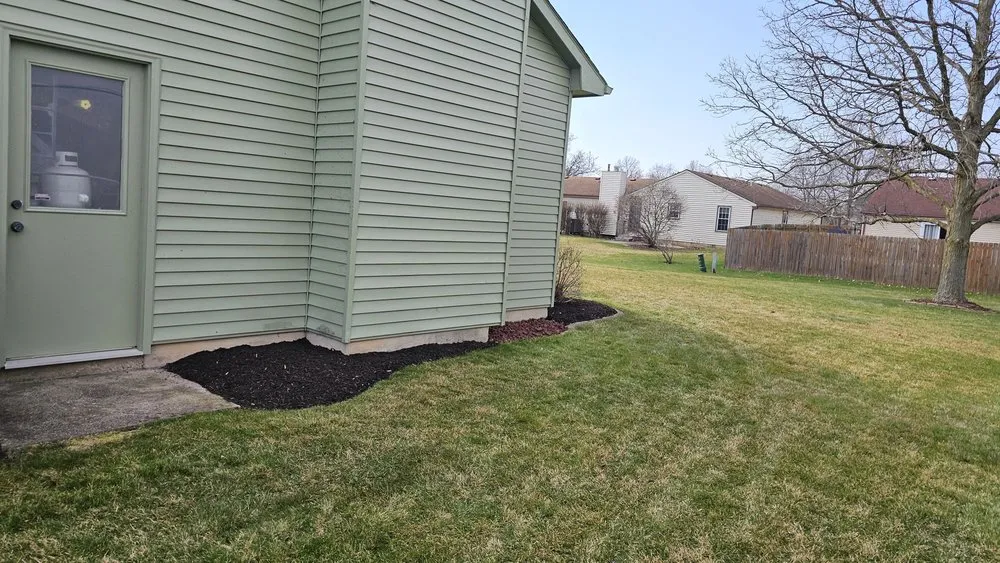 Expert garden landscaping in Fort Wayne, IN by All Lawn Care Service