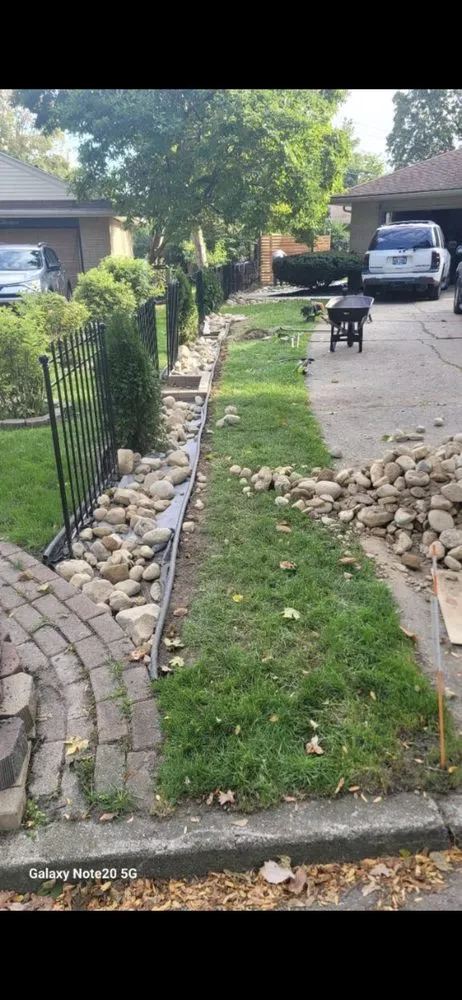 Expert lawn care service in Lansing, MI - All N 1 Serv