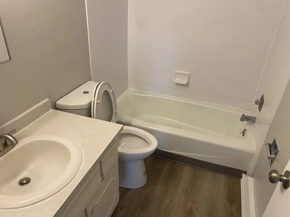 Affordable lawn care service in Lansing, MI - All N 1 Serv