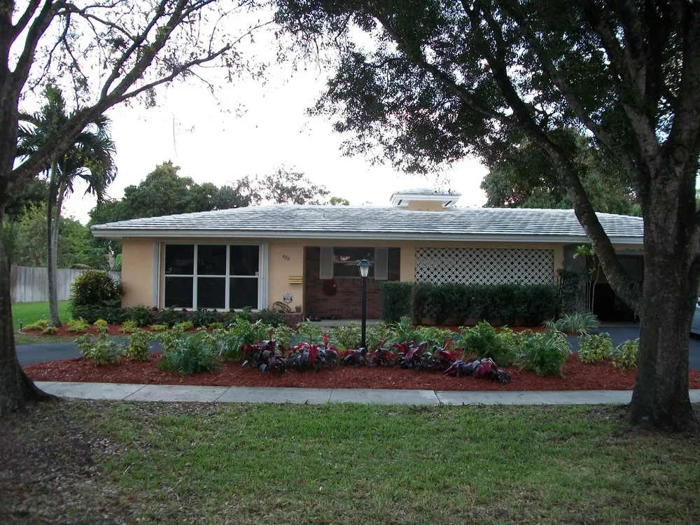 Local outdoor landscaping for year-round maintenance in Fort Lauderdale, FL by All Natural Designs