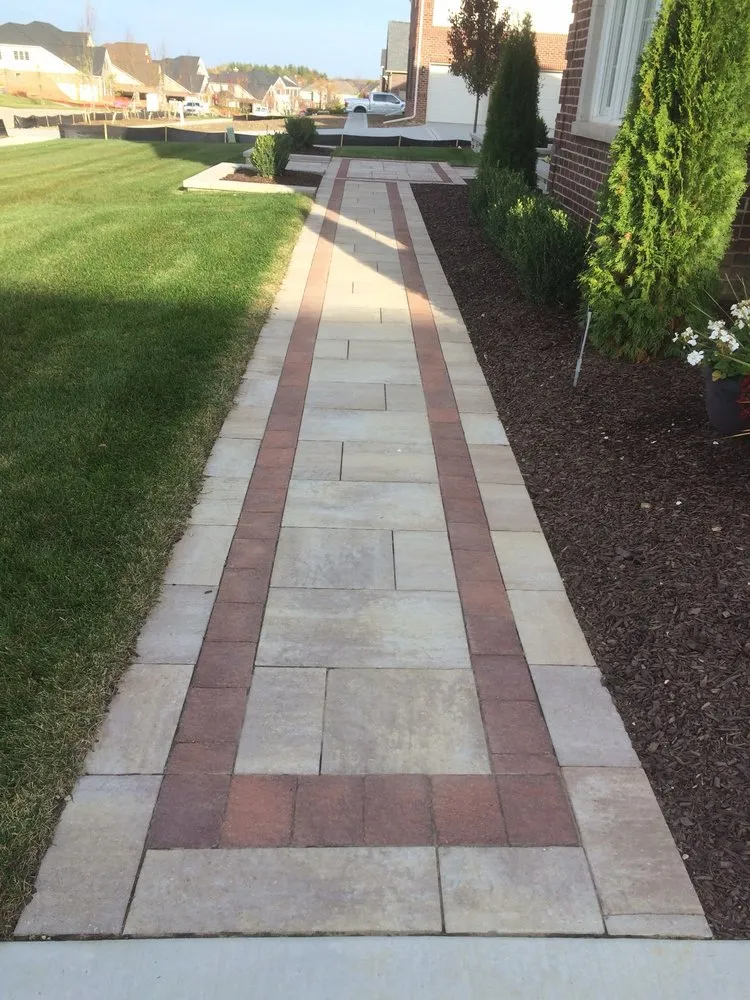 Top-rated yard cleanup service in Hartland, MI - All Natural Landscapes