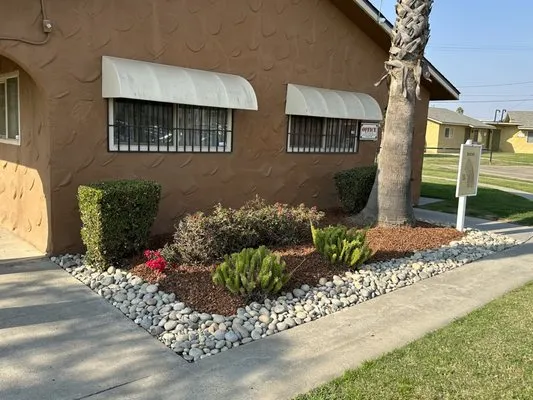 All Pro Cuts Lawn Care Logo