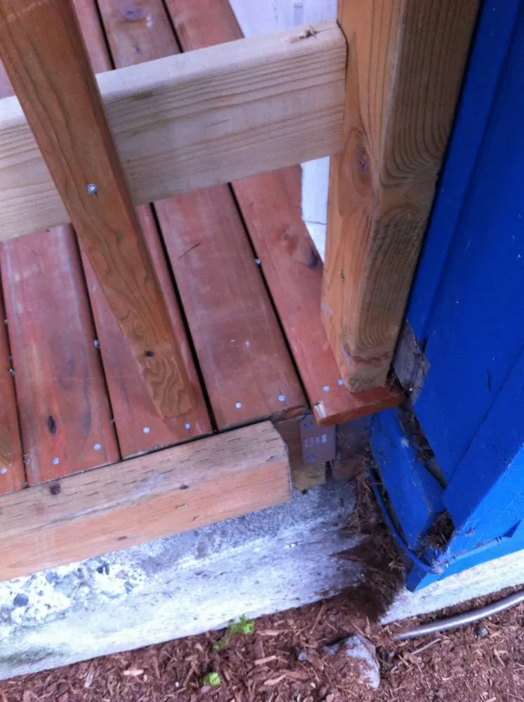 Custom outdoor landscaping in Lynnwood, WA by All Pro Landscaping Construction