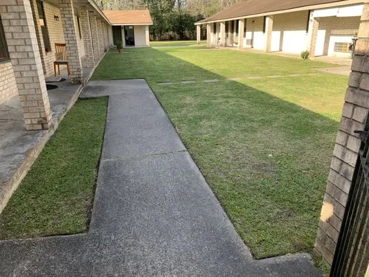 All Pro Landscaping Logo