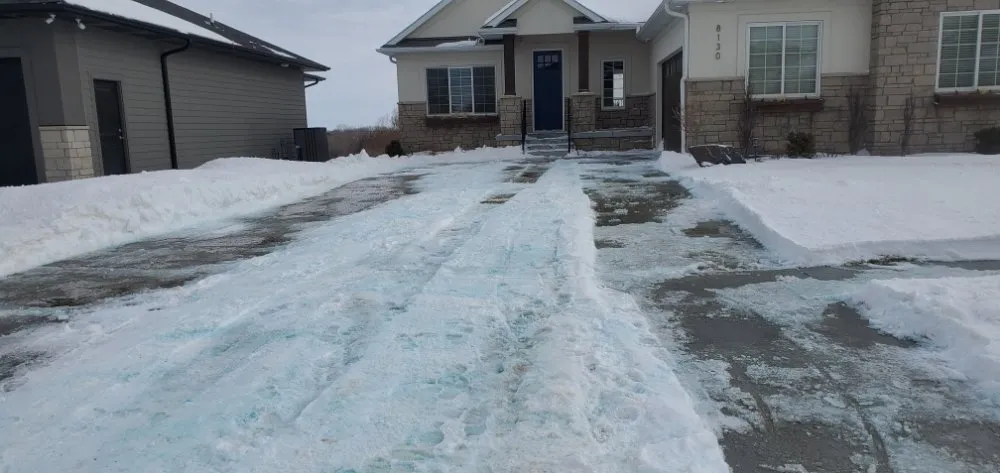 Reliable yard maintenance experts serving Lincoln, NE - All Pro Lawn & Snow