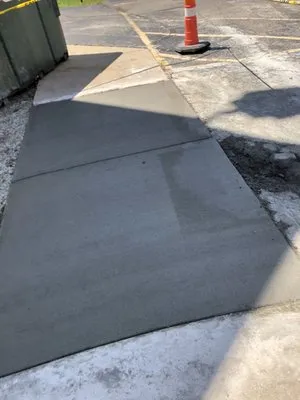 All Pro Lawn Care & Designs Logo