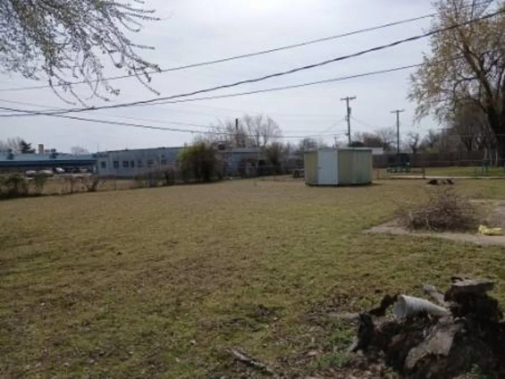 Expert outdoor landscaping for residential properties across Tulsa, OK - All purpose care