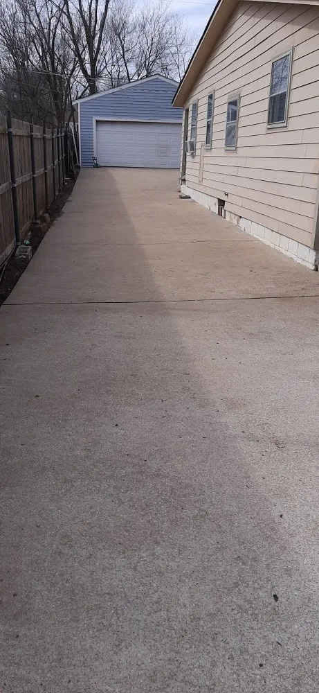 Professional landscaping services for beautiful yards in Tulsa, OK by All purpose care