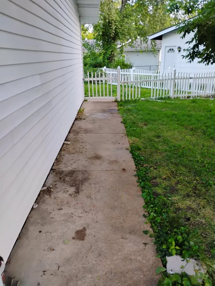 Expert landscape installation experts serving Florissant, MO - All Purpose Hurst & Sons