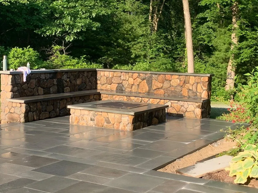 Affordable yard cleanup service for beautiful yards across Athens, NY - All Season