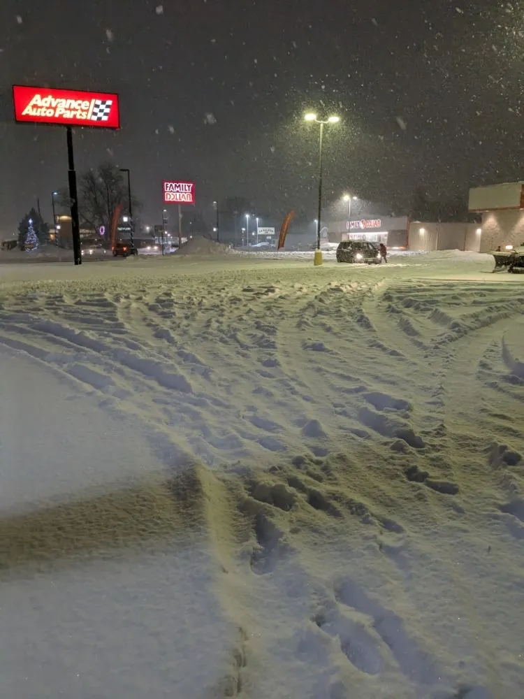 Trusted lawn mowing service experts serving Sioux City, IA - All Season Construction