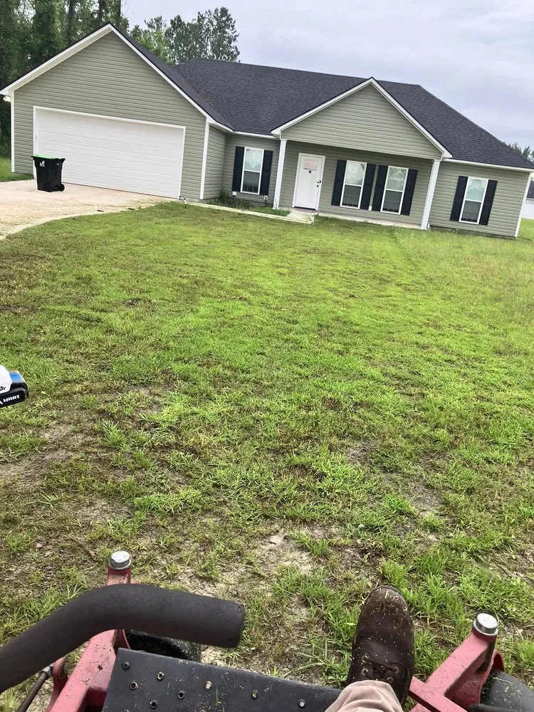 Affordable yard cleanup service experts serving Toomsboro, GA - All Season Lawncare