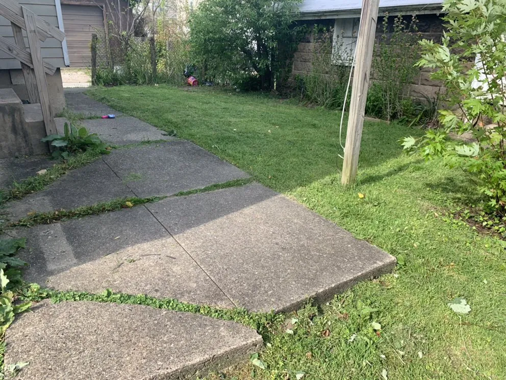 Local lawn mowing service in Pittsburgh, PA - All Seasons Care