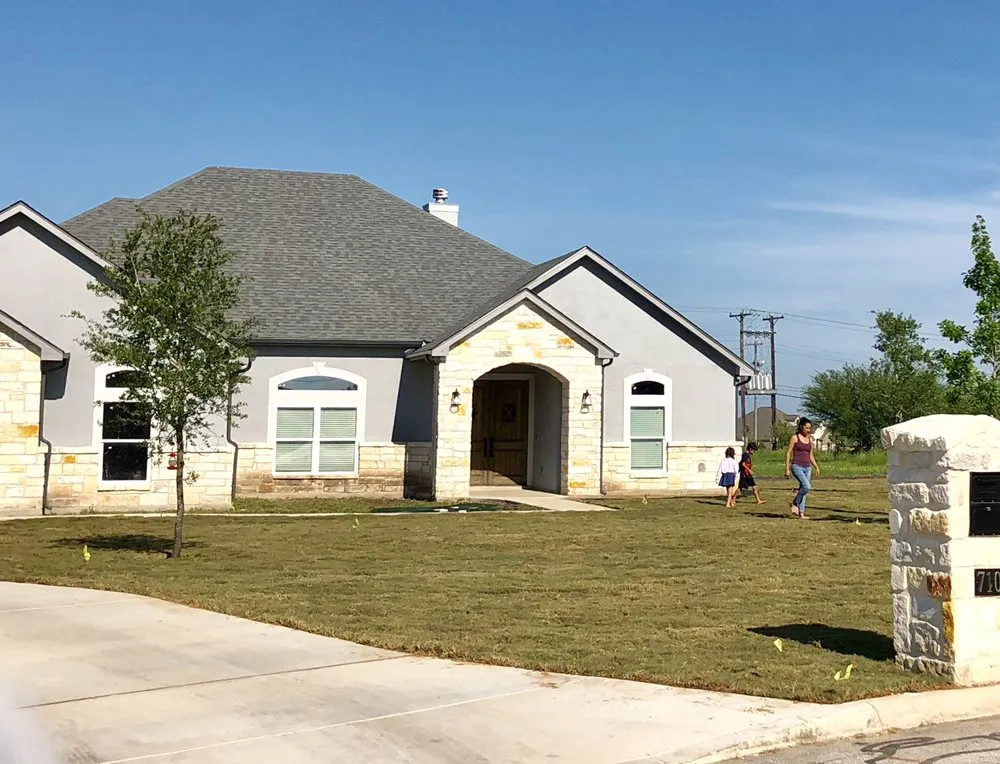 Top-rated yard cleanup service in La Vernia, TX - All Seasons Ground Care