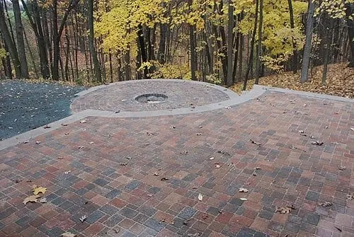 All Season's Landscape and Maintenance Logo