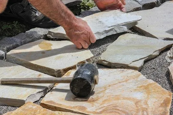 Expert lawn mowing service experts serving Clarksville, TN - All Seasons Lawn & Landscape