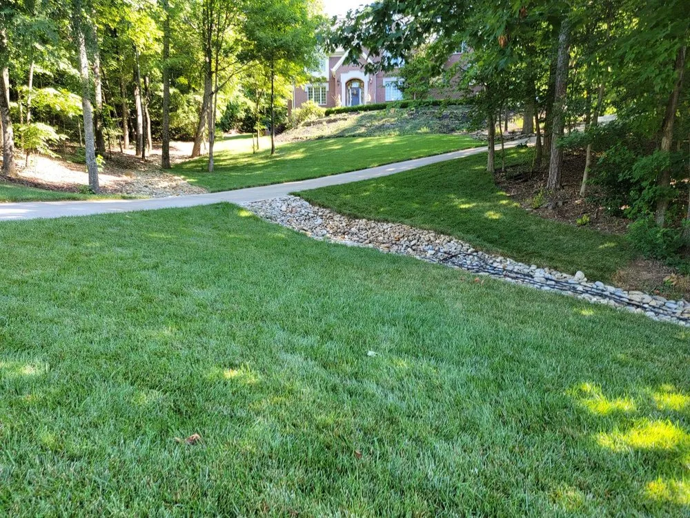 Affordable outdoor landscaping experts serving Knoxville, TN - All Seasons Lawn Care