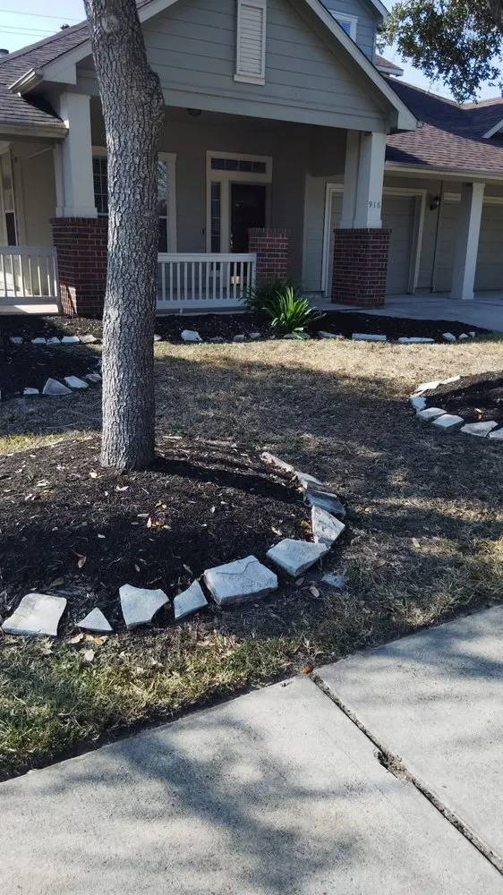 Affordable yard maintenance experts serving Red Oak, TX - All Seasons Lawn Maintenance