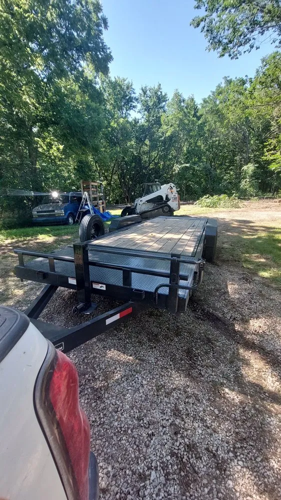 Professional lawn mowing service for beautiful yards in Tonganoxie, KS by All Seasons LBDE