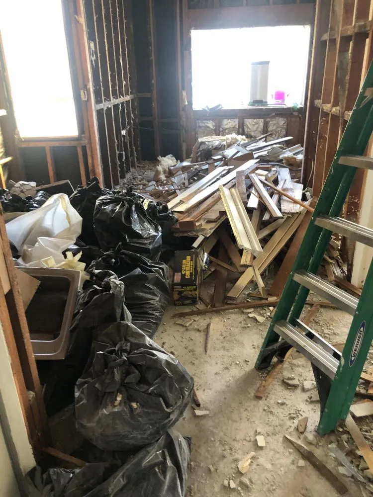 Local yard cleanup service in El Sobrante, CA - All service express